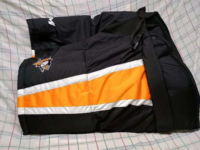 Senior New XL CCM HP70 Hockey Pants Pro Stock