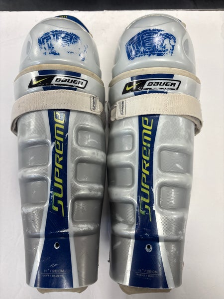 Intermediate Bauer Supreme 30 11" Shin Pads (Used)