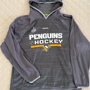Pittsburgh Penguins Stanley Cup Team Issued Gray Adult Large Reebok Sweatshirt