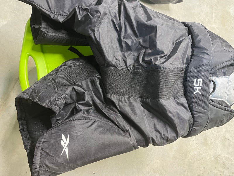 Men's Senior XL Reebok 5k Hockey Pants (Used)