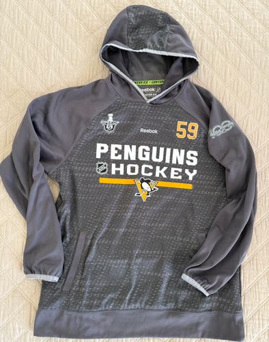 Pittsburgh Penguins Stanley Cup Team Issued Gray Adult Medium Reebok Sweatshirt (#59 Jake Guentzel)