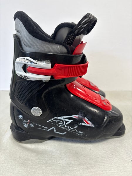 Mondo 18 & 18.5 Kid's Nordica Ski Boots (Used)