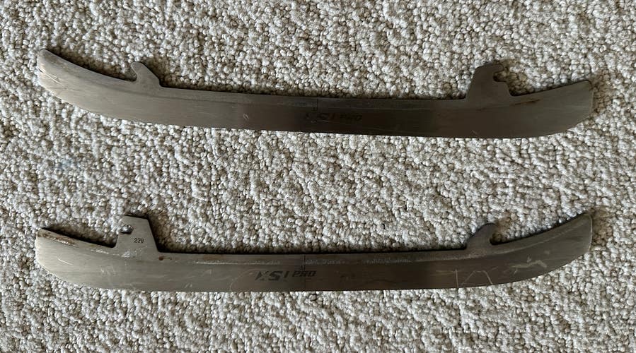 CCM Xs1 Pro 238 mm Replacement Blades