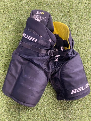 Black Junior Small Bauer Supreme 3S Hockey Pants (Used)