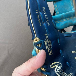 Rawlings Heart of the Hide RH Outfield Baseball Glove 11.25" (Used)