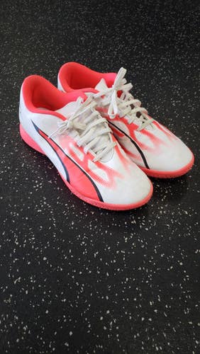 Used Puma Soccer Indoor Shoes Pink And White Senior 9 11849-S000033155