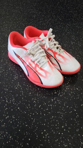 Used Puma Soccer Indoor Shoes Pink And White Senior 9 11849-S000033155