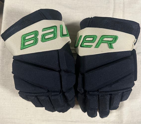 Rare Canucks Bauer Vapor Hyperlite Gloves 14" Pro Stock (Used)