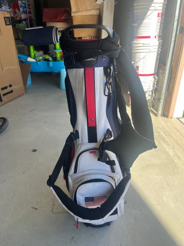 Unisex Maxfli Bag (Used)