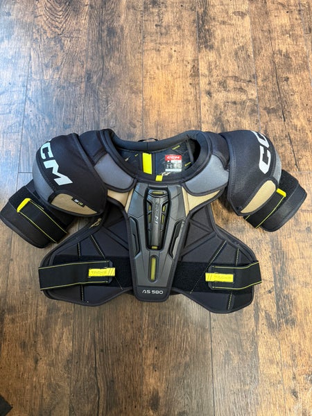 Large Senior CCM TACKS AS 580 Shoulder Pads (New)