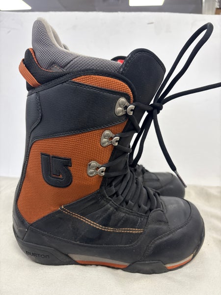 Size M 9.5 (W 10.5) Burton Ruler Snowboard Boots All Mountain (Used)