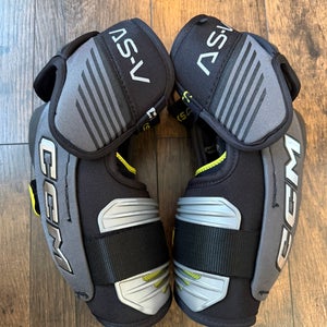 Senior Large CCM Tacks AS-V Elbow Pads (Used)