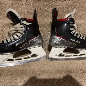 2021 Bauer Vapor 3X Hockey Skates Regular Width 5.5 (Used)