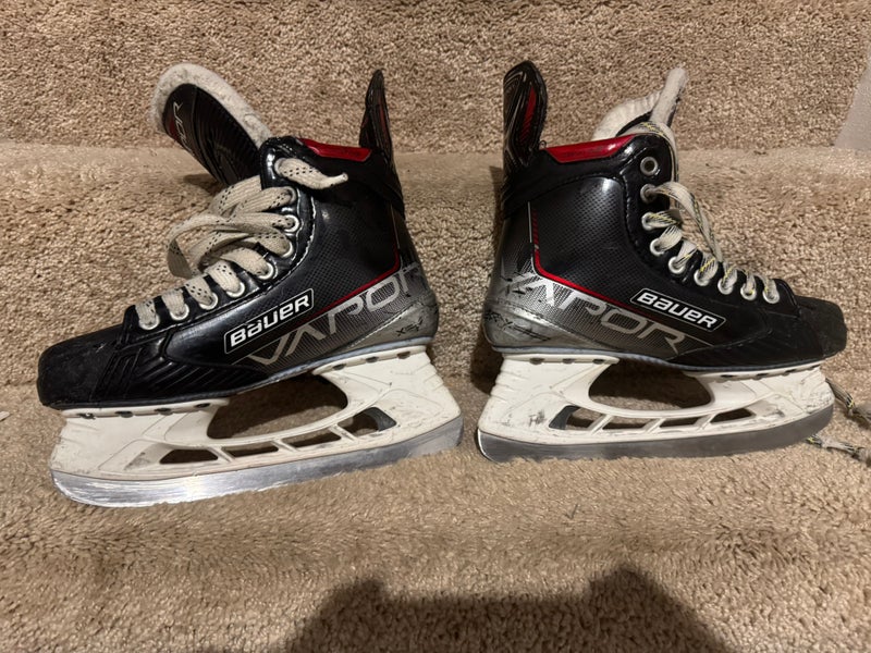 2021 Bauer Vapor 3X Hockey Skates Regular Width 5.5 (Used)