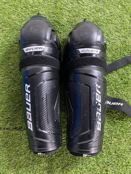 Junior Bauer Shin Pads 11" (Used)