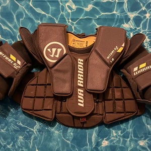 Intermediate Small / Medium Warrior Ritual G2 Goalie Chest Protector (Used)