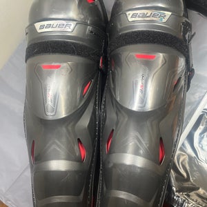 Senior Bauer Vapor 17" Shin Pads (Used)