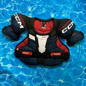 Medium Junior CCM Next Shoulder Pads (Used)
