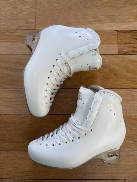 EDEA Chorus Figure Skates 240B  (Used)