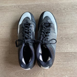 Men's Size M 12.0 (W 13.0) Nike VPR Low Top Molded Cleats (Used)