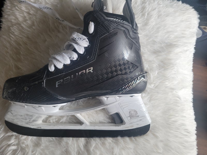 2024 Bauer Supreme Shadow Hockey Skates Regular Width 7 (Used)