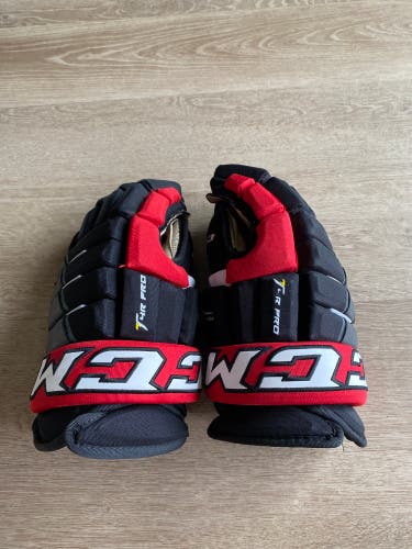 CCM HG 4R Pro Gloves 14" (Used)