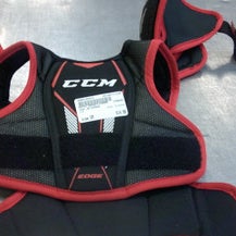 Used CCM JETSPEED Youth Shoulder Pads SM 11339-S000195923
