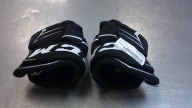 Used CCM FT1 Youth Gloves Black 8" 11339-S000195924