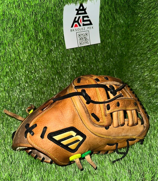 Mizuno Classic Pro RH First Base Baseball Glove 12.75" (Used)