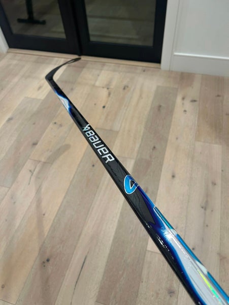 Senior Bauer Vapor FlyLite Left Hand Hockey Stick P92 (New)