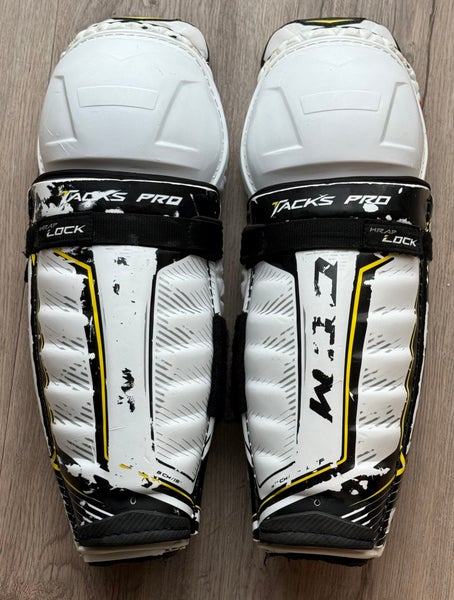 Senior CCM Tacks pro 15" Shin Pads Pro Stock (Used)