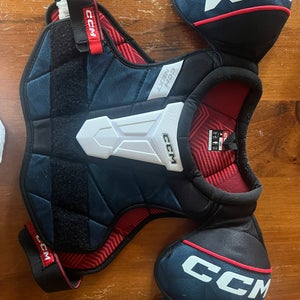 Large Junior CCM Next Shoulder Pads (Used)