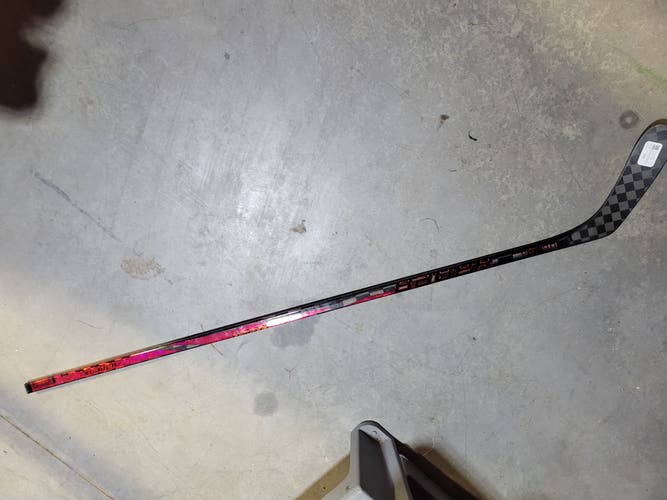 Senior red Bauer Twitch Left Hand Hockey Stick P28 (New)