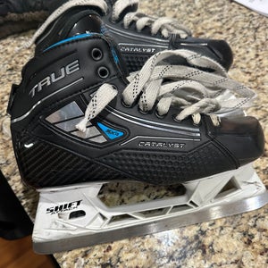 2024 True Catalyst 5X4 Hockey Goalie Skates 7.5 (Used)