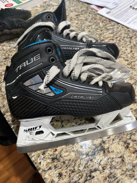 2024 True Catalyst 5X4 Hockey Goalie Skates 7.5 (Used)