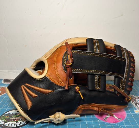 Easton Pro Collection Horween/Japanese kip RH Infield Baseball Glove 11.75" (New)