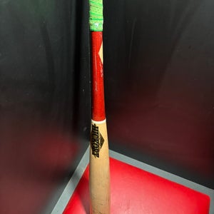 Louisville Slugger Bat (-3) 29 oz 32" (Used)