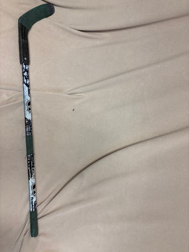 Youth Franklin Right Handed Hockey Stick (Used)