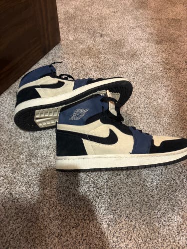 Black Unisex Size M 11.5 (W 12.5) Adult Air Jordan Jordan 1 mid Shoes (Used)