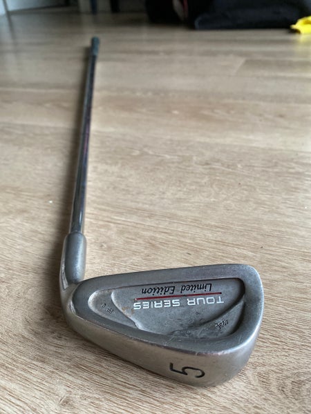 Men's Tour 5 Iron Right Handed Steel Shaft (Used)