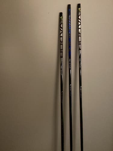 Senior Bauer Vapor Hyperlite 2 Right Handed Hockey Stick, S23 (New)