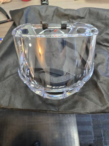 Large CCM FV1 Full Shield (Used)