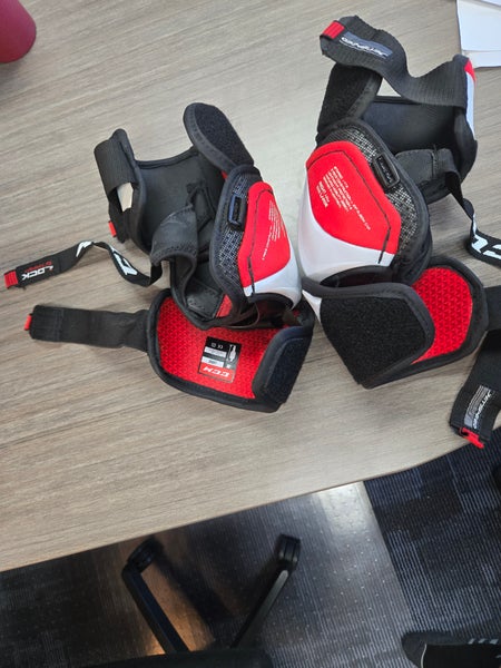 Senior Large CCM Ft4 Elbow Pads (Used)