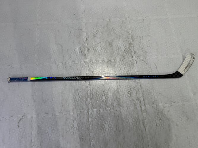 Senior Bauer Vapor FlyLite Left Hand Hockey Stick P92 (Used)
