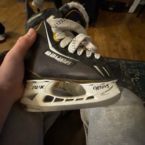 2012 Bauer Supreme One.6 Hockey Skates Size 2.5 (Used)