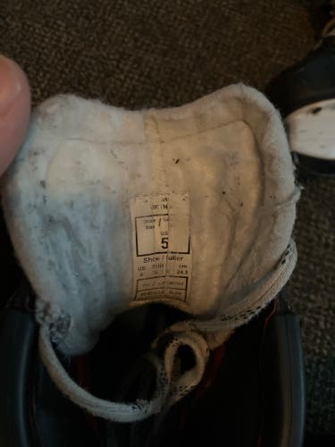 2021 CCM JetSpeed FT4 Pro Hockey Skates Regular Width Size 5 (Used)