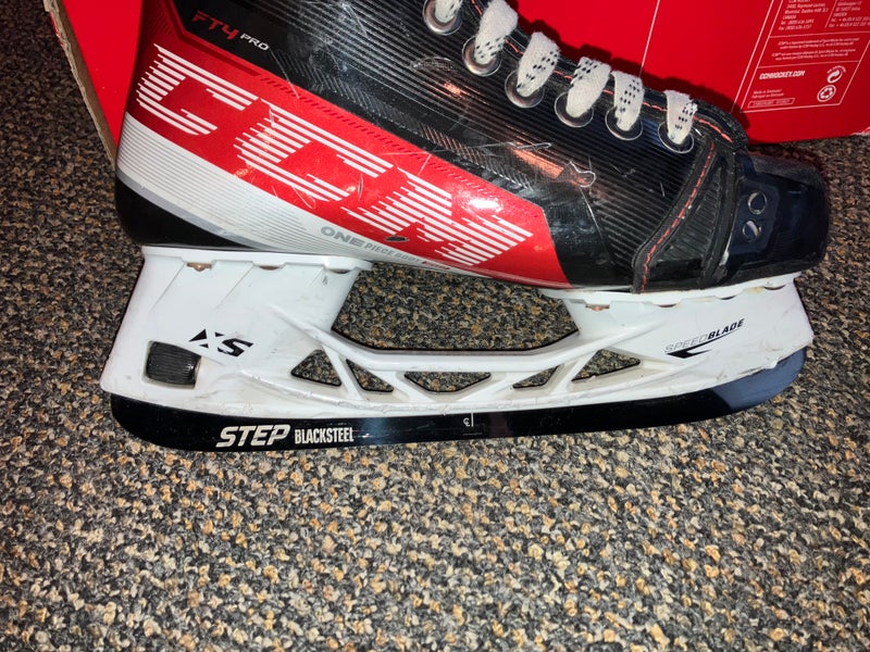 2021 CCM JetSpeed FT4 Pro Hockey Skates Regular Width Size 5 (Used)