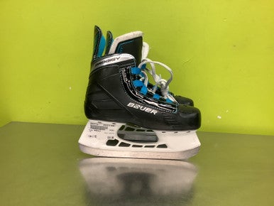 Used Bauer PRODIGY Junior Hockey Skate Junior 02 11686-S000047152