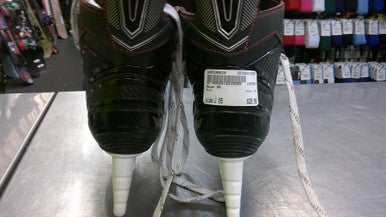 Used Bauer 10S Junior Hockey Skate Junior 05 11339-S000195824