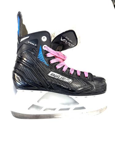 Used Bauer VAPOR X Junior Hockey Skate Junior 05 11860-S000300027